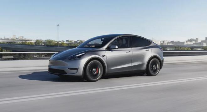 特斯拉中国新款Model Y，强悍续航与亲民价格，究竟有何独特魅力？深度解析是否值得购买。