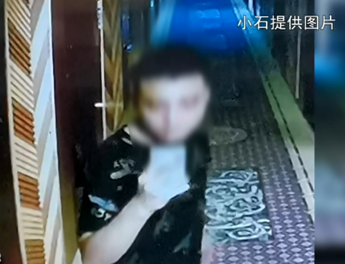 女子酒店惊魂夜，深夜惊魂事件揭秘