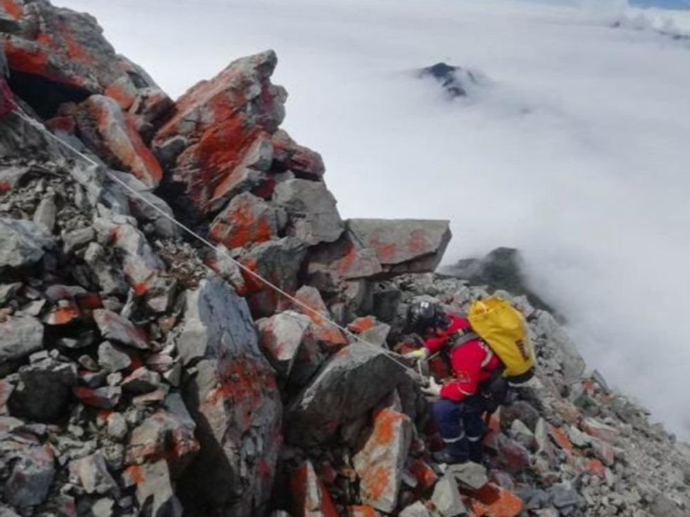 登山失联男子面临截肢风险，生命顽强与残酷现实的博弈