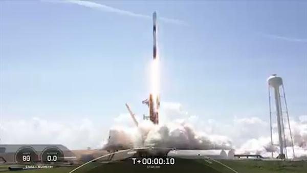 SpaceX再次成功夹筷火箭，创新精准展现人类宇宙探索雄心壮志