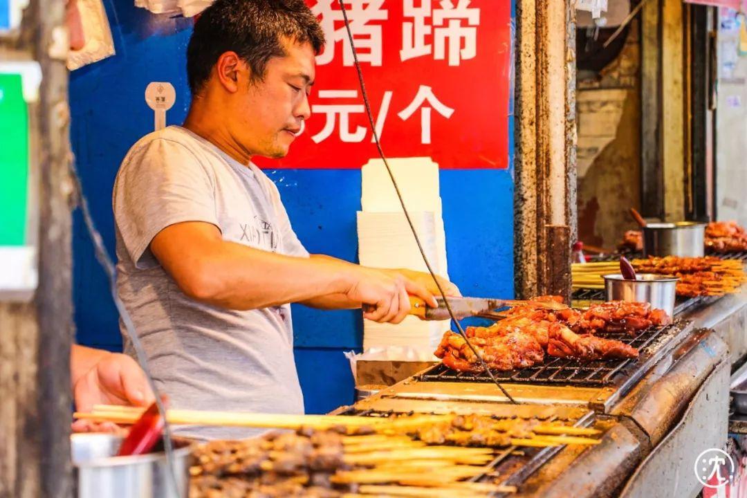 美食治愈心灵，探寻令人愉悦的食物奥秘