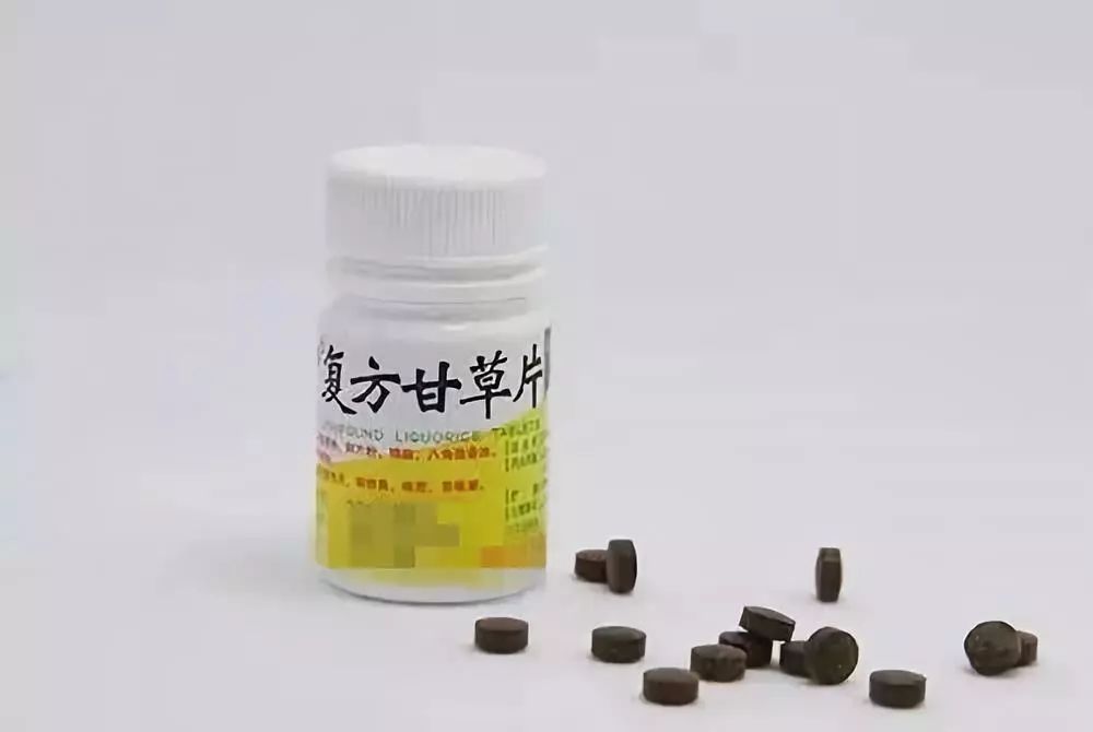 老太长期滥用甘草片致全身瘫软，警示药物滥用的严重性