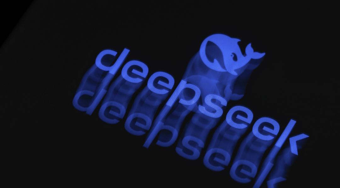 多平台联合发布DeepSeek大模型，开启智能时代新篇章